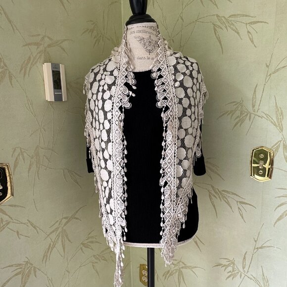 CHICO'S LACE WEAVE FASHION SCARF:PRE-OWNED  EXCELLENT CONDITION. IVORY - Picture 7 of 15